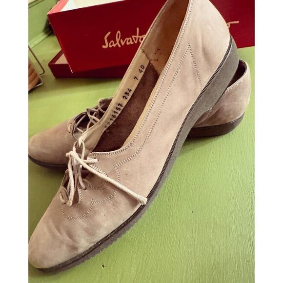 Salvatore Ferragamo Women’s Shoes “mousse” Loafer Flats Sz 7AAAA W/ Original Box - Picture 1 of 8